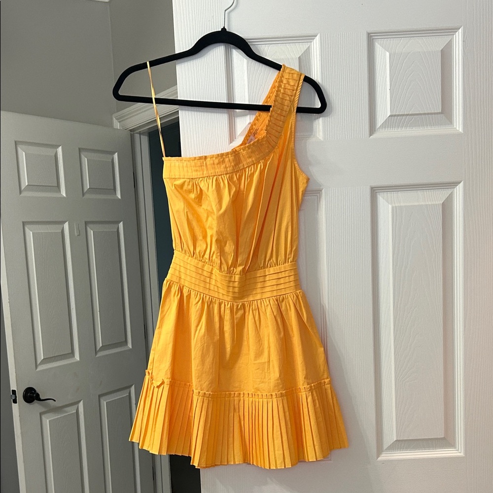 Elegant Orange One-Shoulder Dress